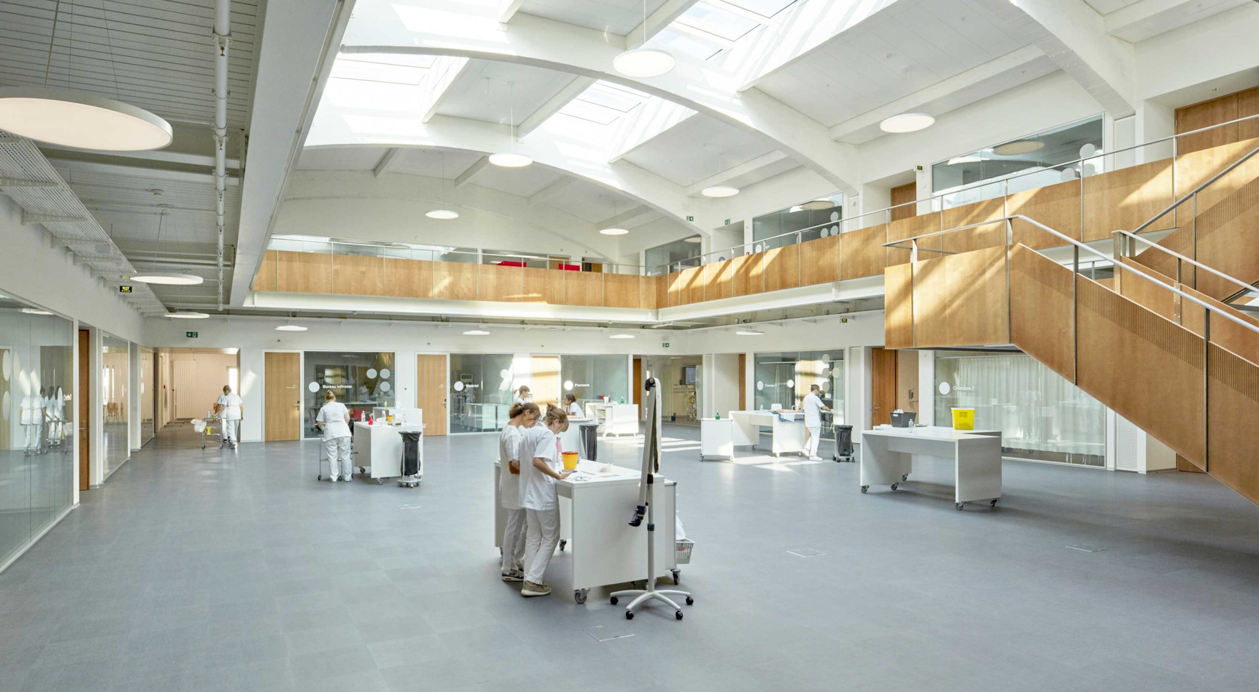 Infirmier-ères dans l'hôpital simulé